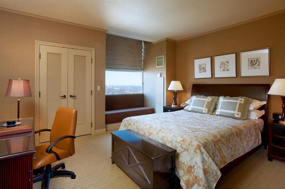 Sheraton Grand Sacramento Esterno foto