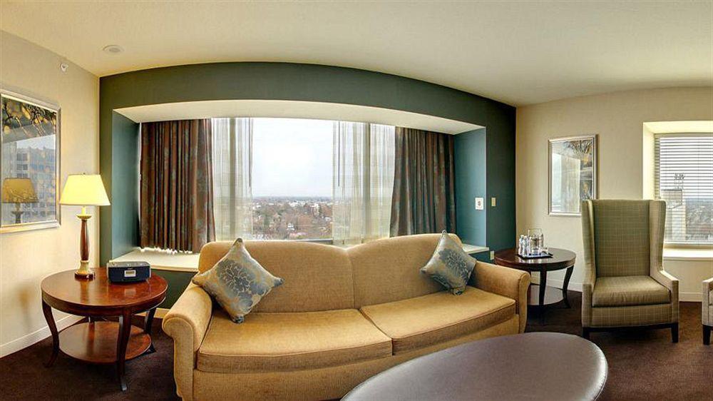 Sheraton Grand Sacramento Esterno foto