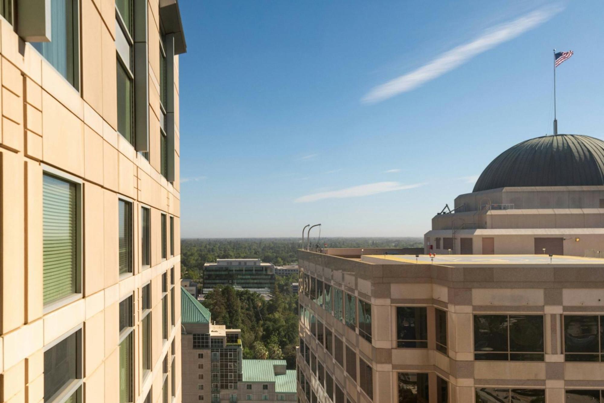 Sheraton Grand Sacramento Esterno foto