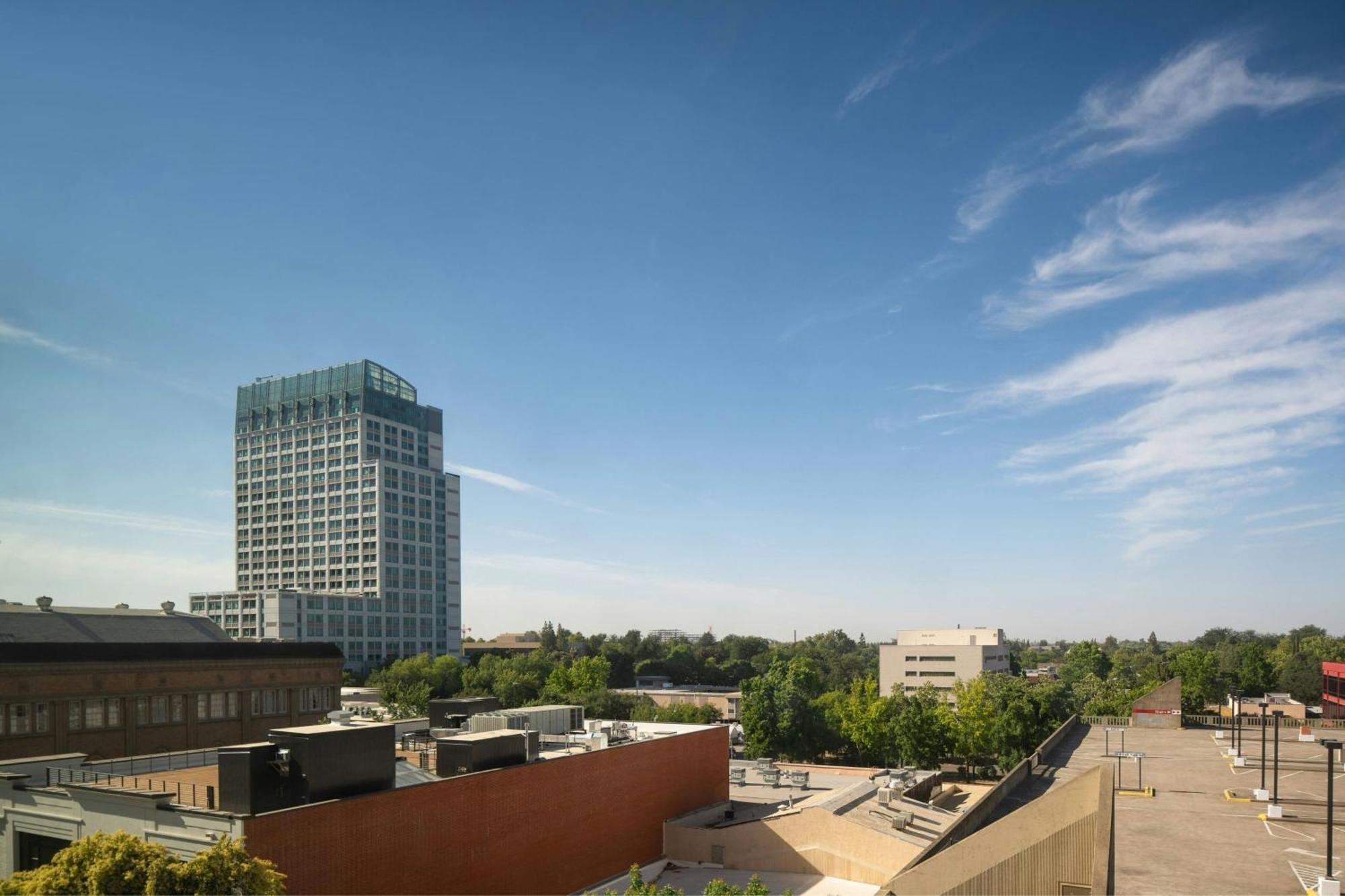 Sheraton Grand Sacramento Esterno foto
