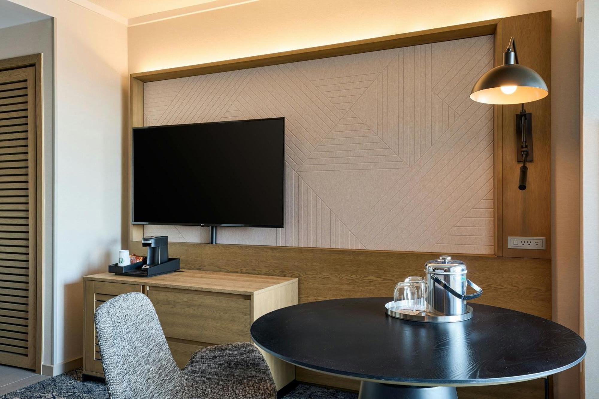 Sheraton Grand Sacramento Esterno foto