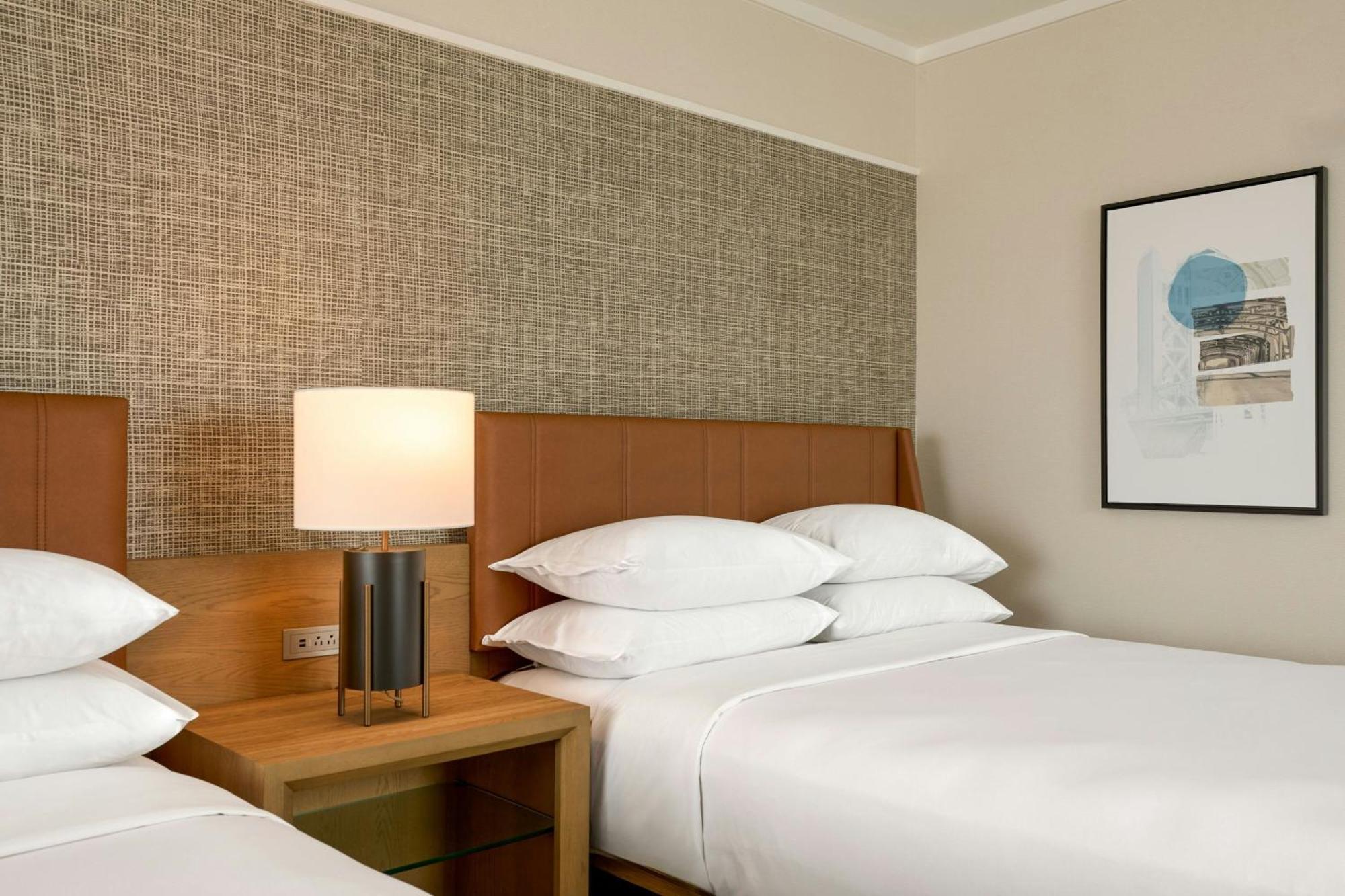Sheraton Grand Sacramento Esterno foto