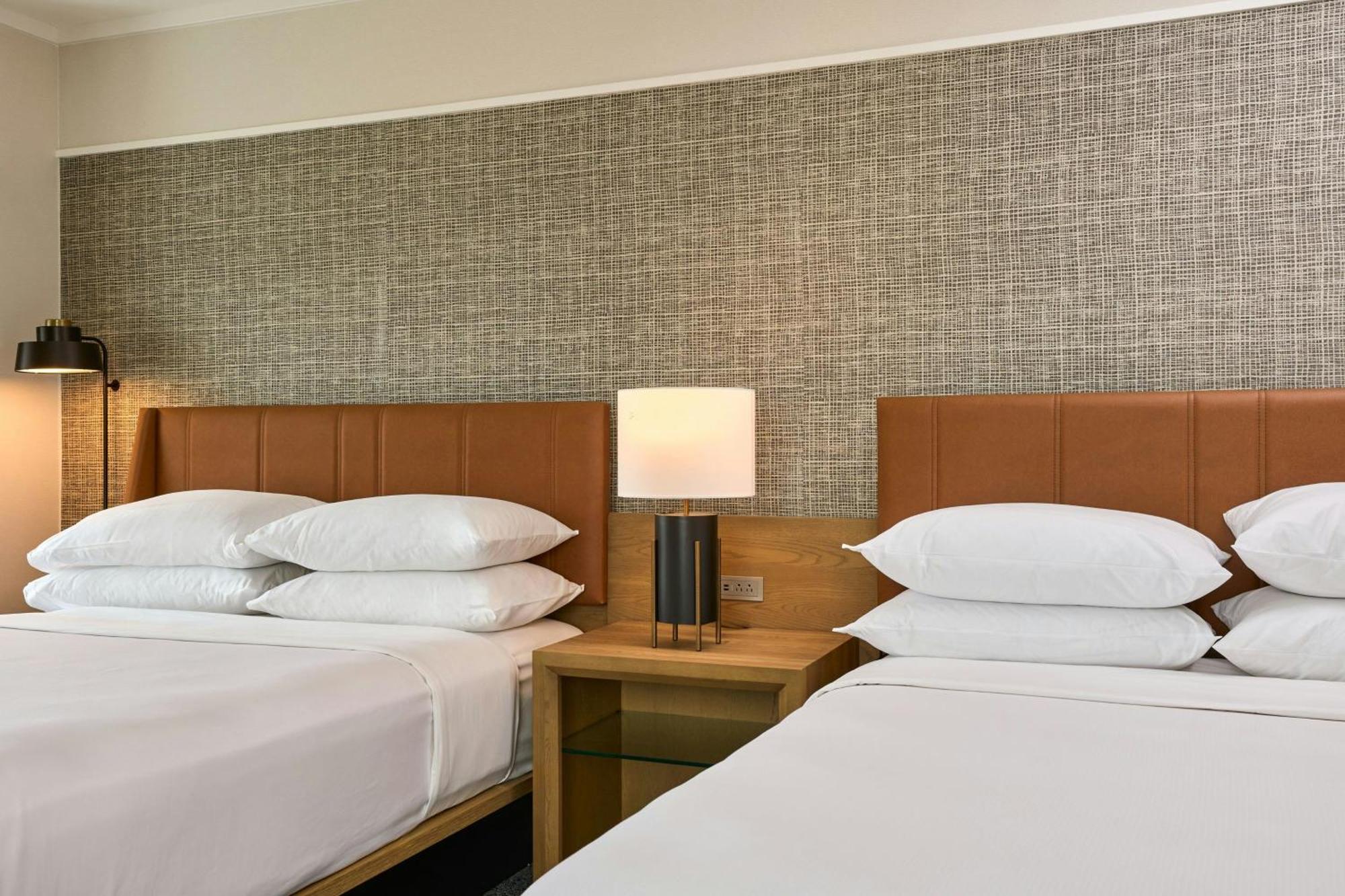 Sheraton Grand Sacramento Esterno foto