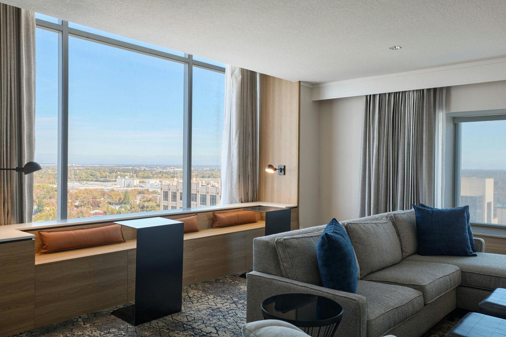 Sheraton Grand Sacramento Esterno foto